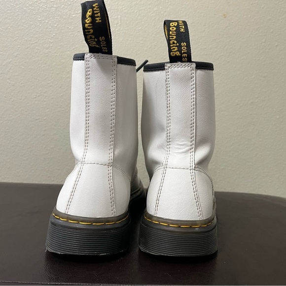DR. Martens Boots ZAVALA Patent Leather 1460 8 Eye Combat Womens size 6 - Picture 4 of 7
